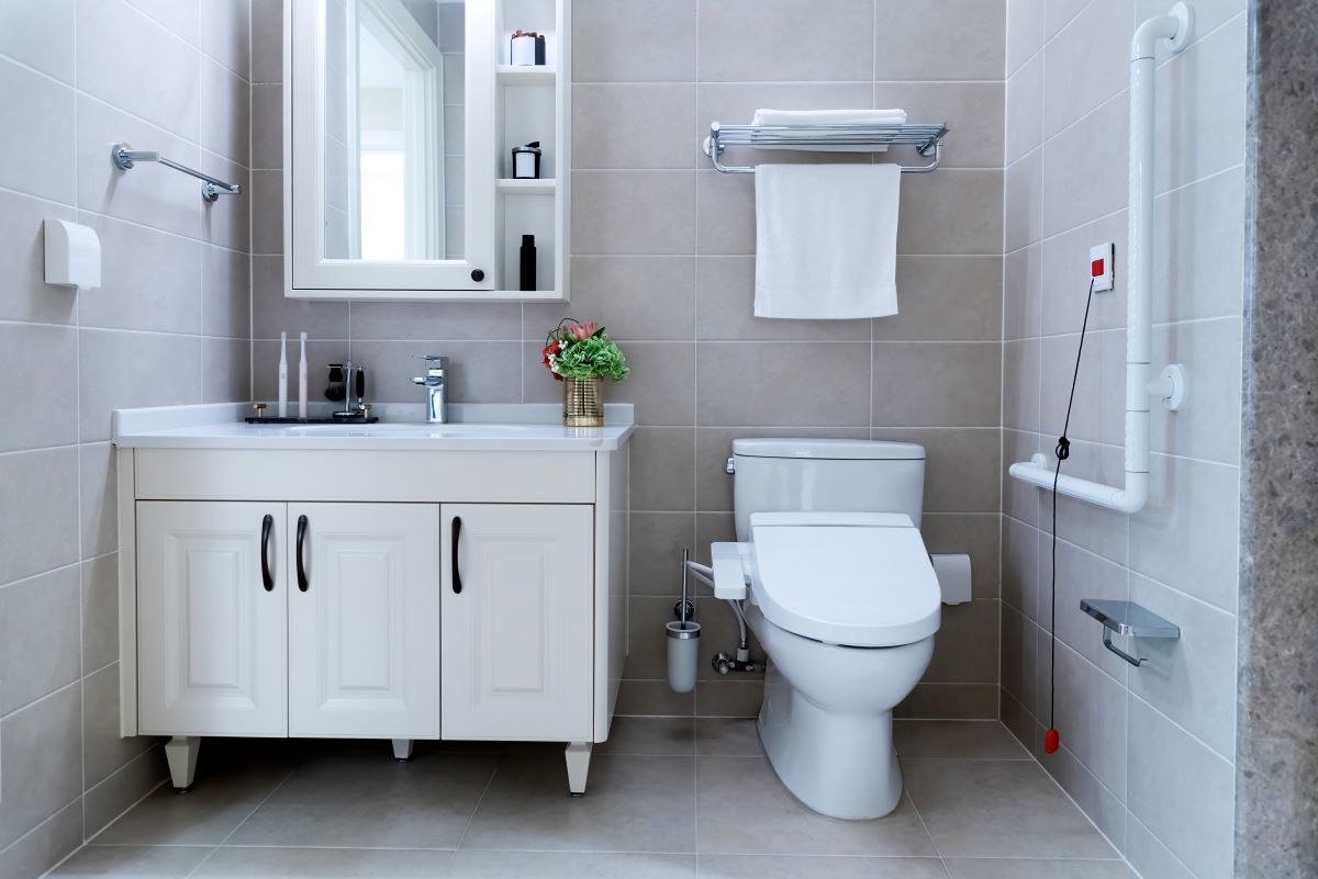 Comprehensive Guide to Handicap Bathroom Remodeling