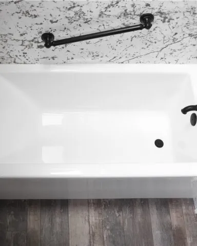 Completing Swift Shower-to-Tub Conversions in Cedar Rapids